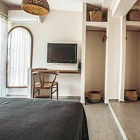 Hotel Artotel